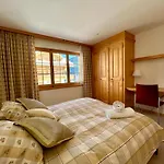 Marvelous Luxurious Furnished Flat With Outstanding Views Rougemont